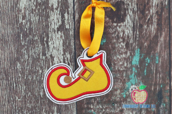 Christmas Shoes Ornament: A Designer's Holiday Review