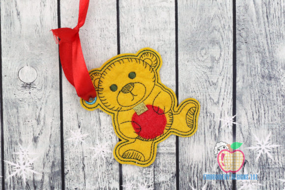 Review: Christmas Teddy Bear Holding Red Ball Design